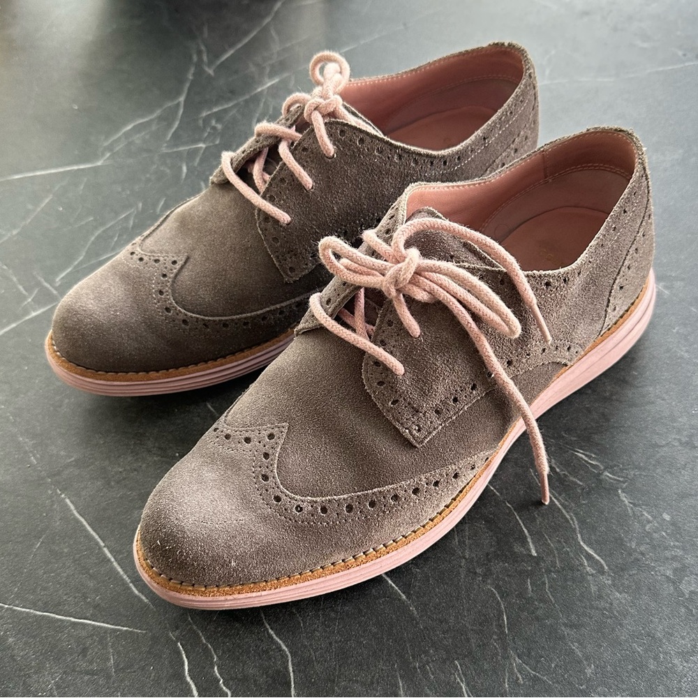 COLE HAAN - Lunargrand Grey & Pink Leather Suede Oxford Wingtip Flats